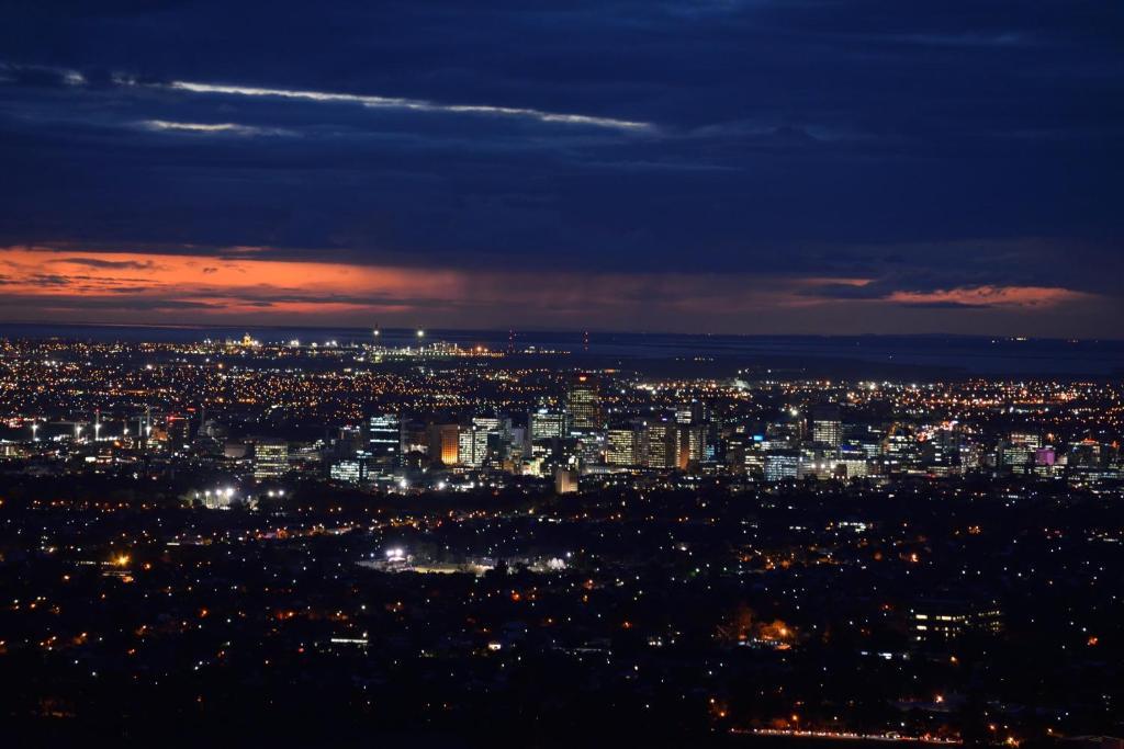 Adelaide Brownhill Creek Tourist Park Hotel ภายนอก รูปภาพ
